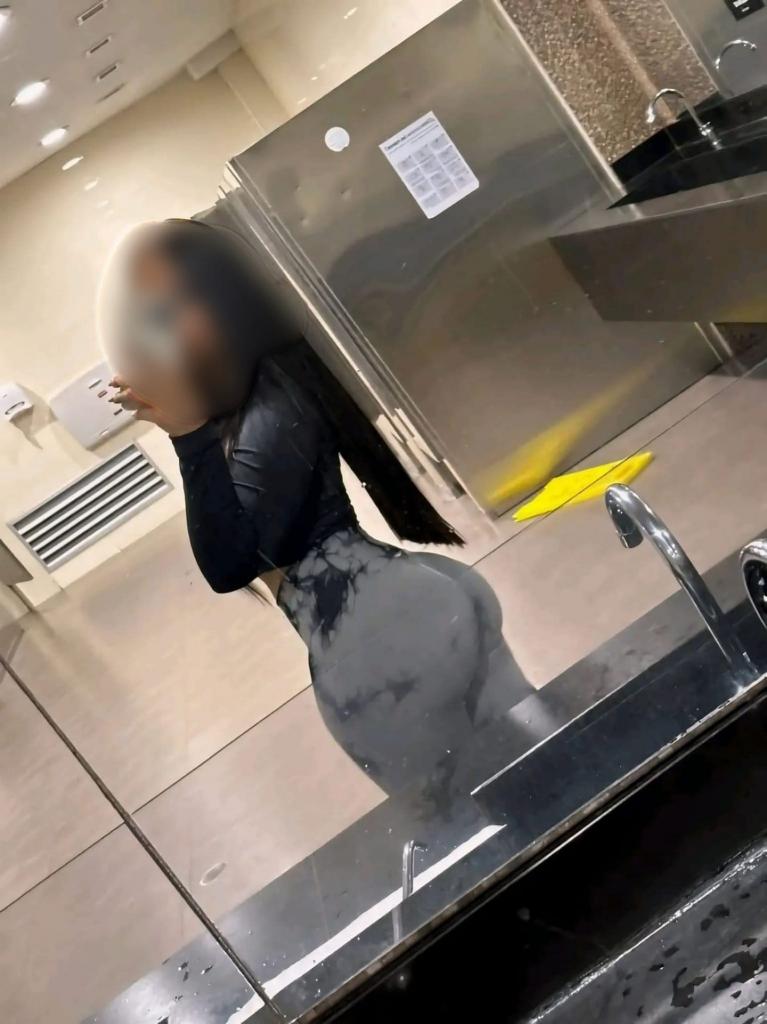 Chica busca chico en Madrid: Chica busca chico