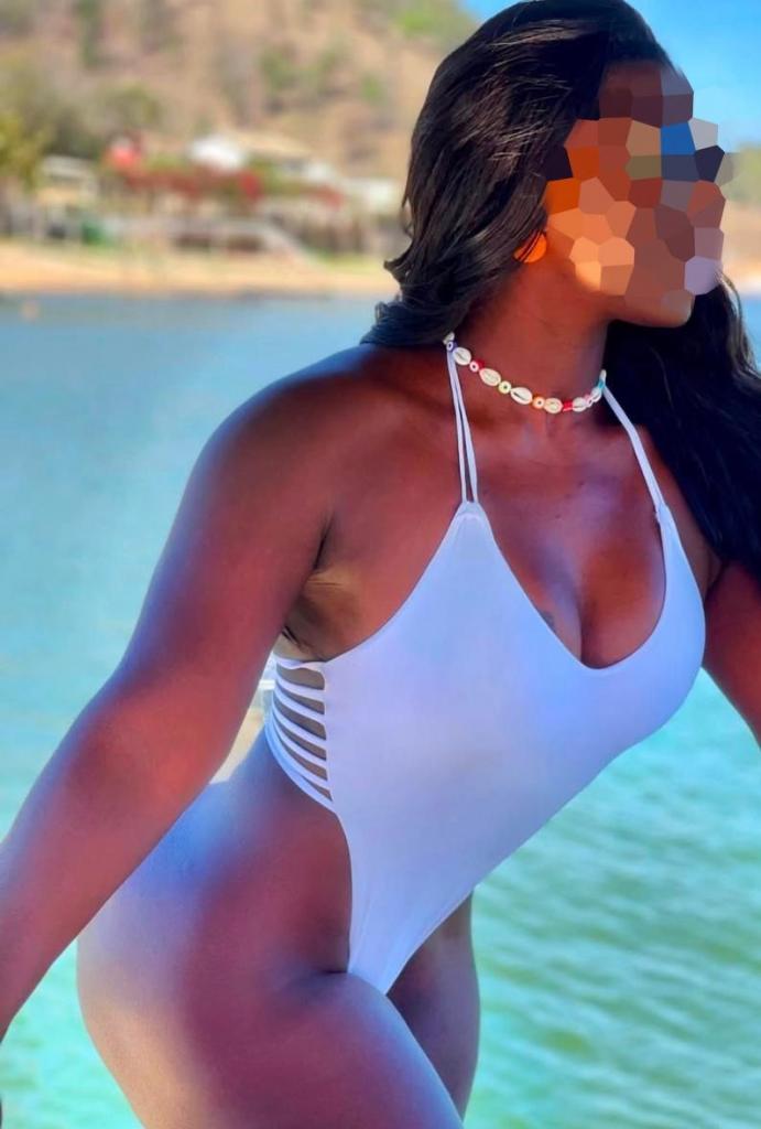 Chica busca chico en Tenerife: 