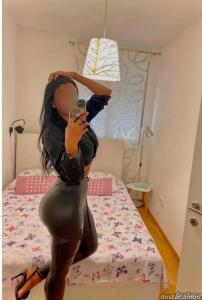 643090851: Chica busca chico en Lugo