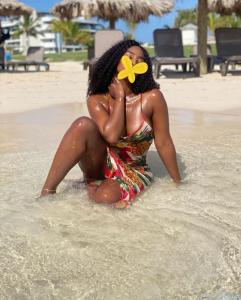 672583781: Chica busca chico en Valencia