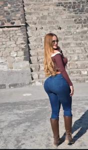 643609878: Chica busca chico en Granada