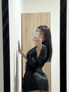 631295879: Chica busca chico en Pontevedra