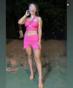 617918985: Chica busca chico en Sevilla