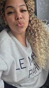 603609424: Chica busca chico en Asturias