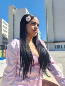 632949470: Chica busca chico en Sevilla