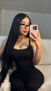 610877023: Chica busca chico en Ibiza