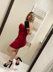 613900029: Chica busca chico en Madrid