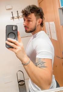 672044911: Chico busca chica en Álava