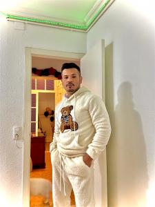 643815293: Chico busca chica en Badajoz