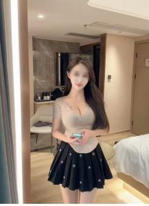 613334878: Chica busca chico en Barcelona