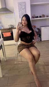 631251578: Chica busca chico en Barcelona