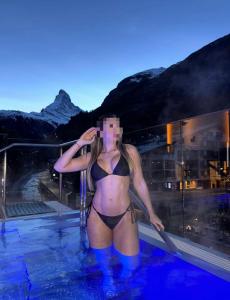 631068754: Chica busca chico en Gerona