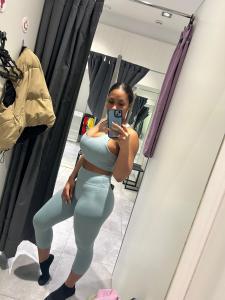 641786212: Chica busca chico en Sevilla