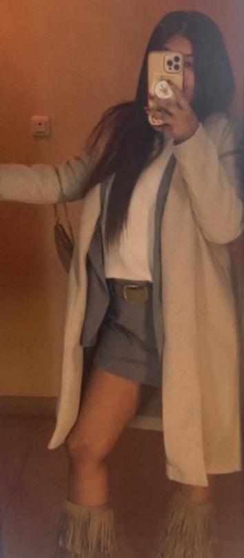 610048307: Chica busca chico en La Coruña