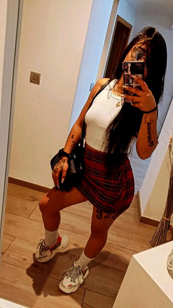 Chica busca chico en Mallorca: 