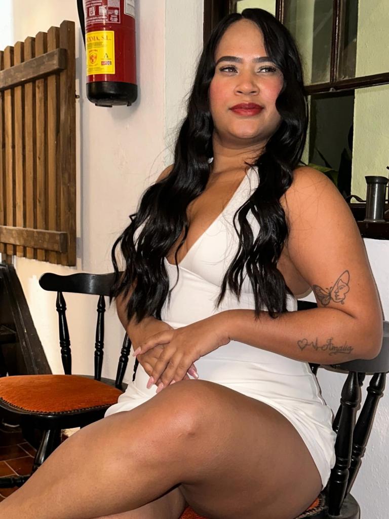 614576440: Chica busca chico en Cádiz