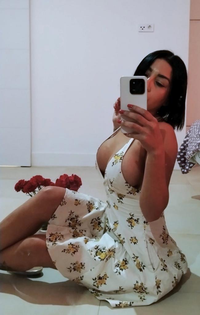 Chica busca chico en Sevilla: Chica busca chico