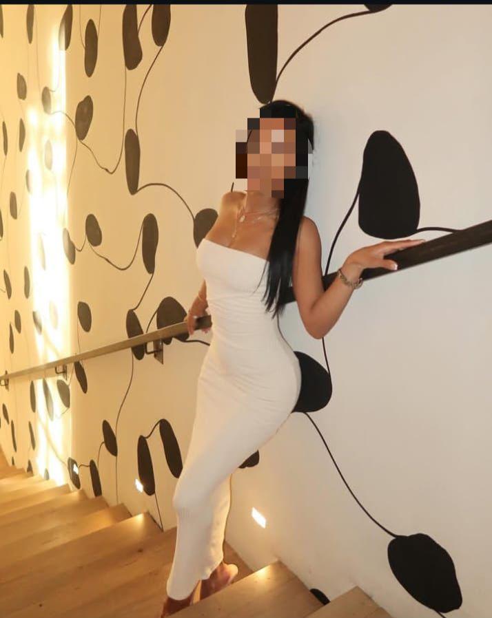 Chica busca chico en Zaragoza: Chica busca chico