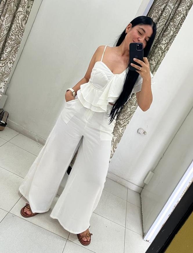 Chica busca chico en Tenerife: 