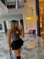 645700319: Chica busca chico en Alicante