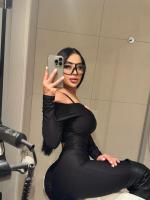 610877023: Chica busca chico en Ibiza