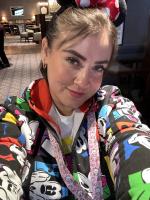 642385604: Chica busca chico en León