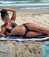 667486069: Chica busca chico en Barcelona