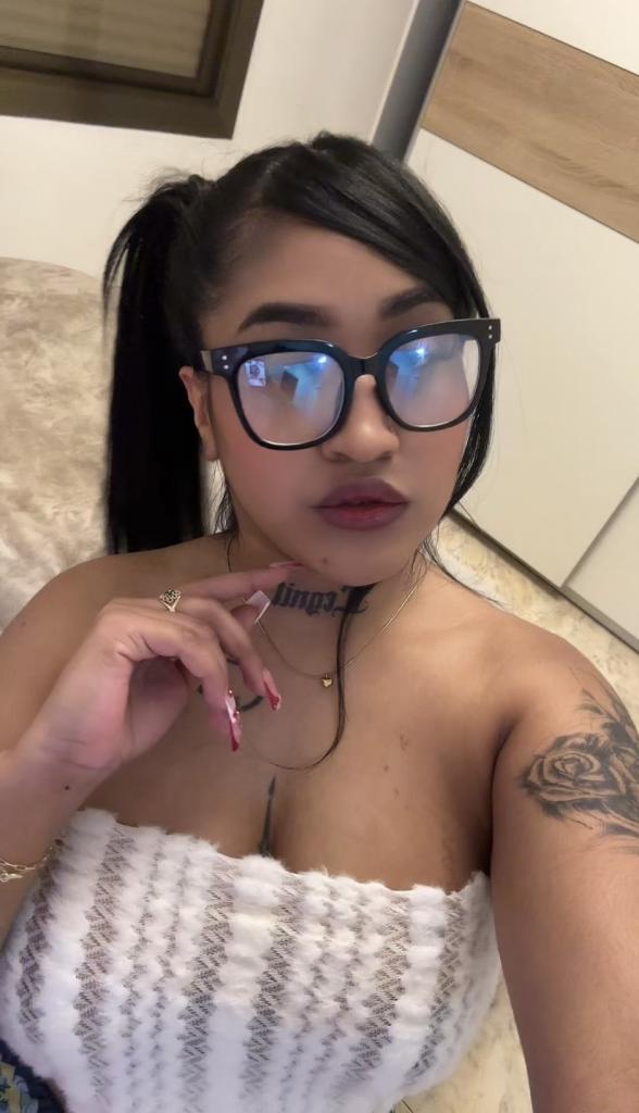 Chica busca chico en Granada: 