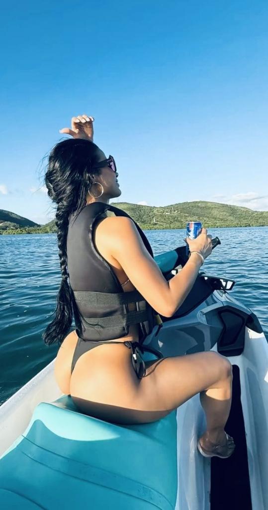 Chica busca chico en Tenerife: 