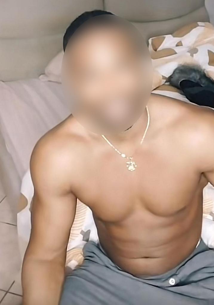 Chico busca chica en Cádiz: 