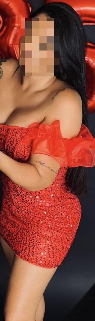 615262101: Chica busca chico en La Coruña