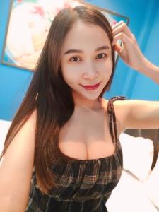 627585258: Chica busca chico en Barcelona