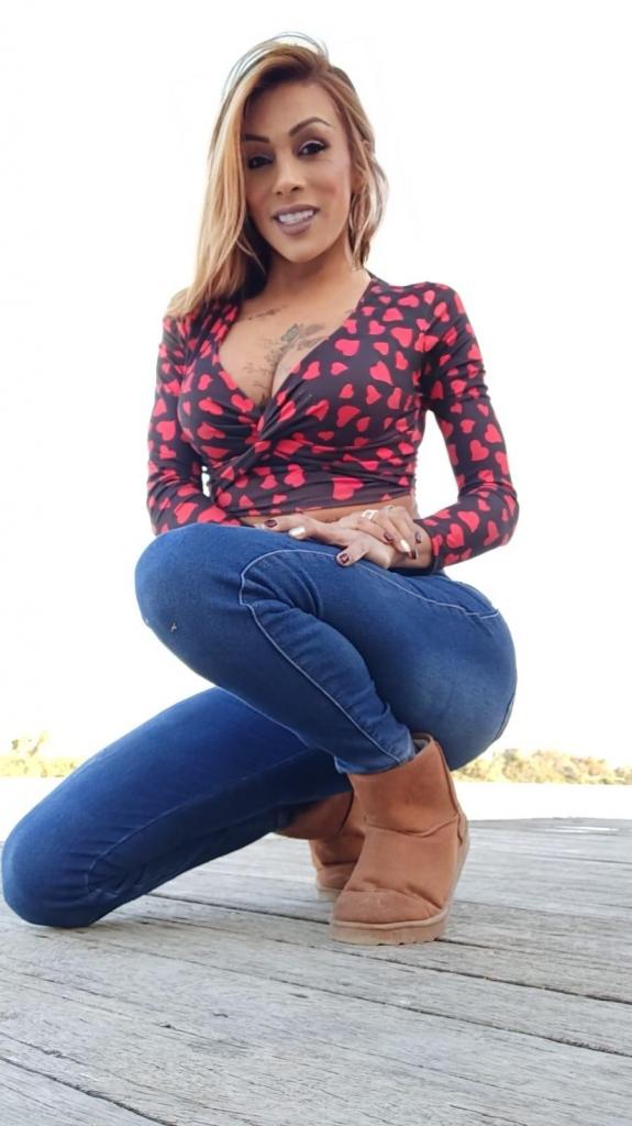 672831800: Transexual en Sevilla