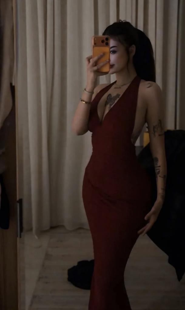699005879: Chica busca chico en Madrid