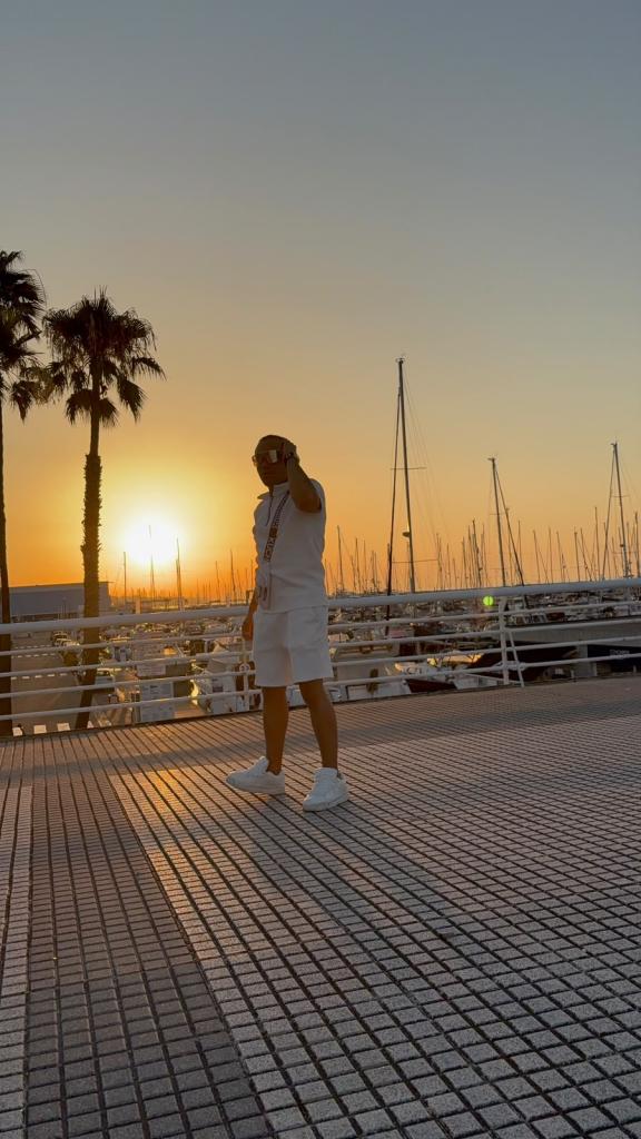 Chico busca chica en Barcelona: 