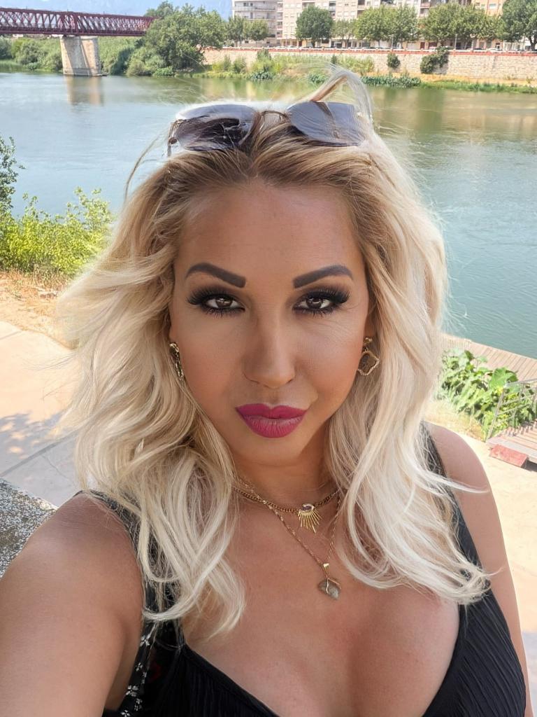 610808068: Chica busca chico en Tarragona
