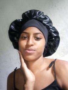 664473447: Chica busca chico en Barcelona