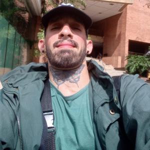 643352186: Chico busca chica en Zaragoza