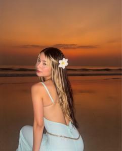 624667389: Chica busca chico en Ibiza