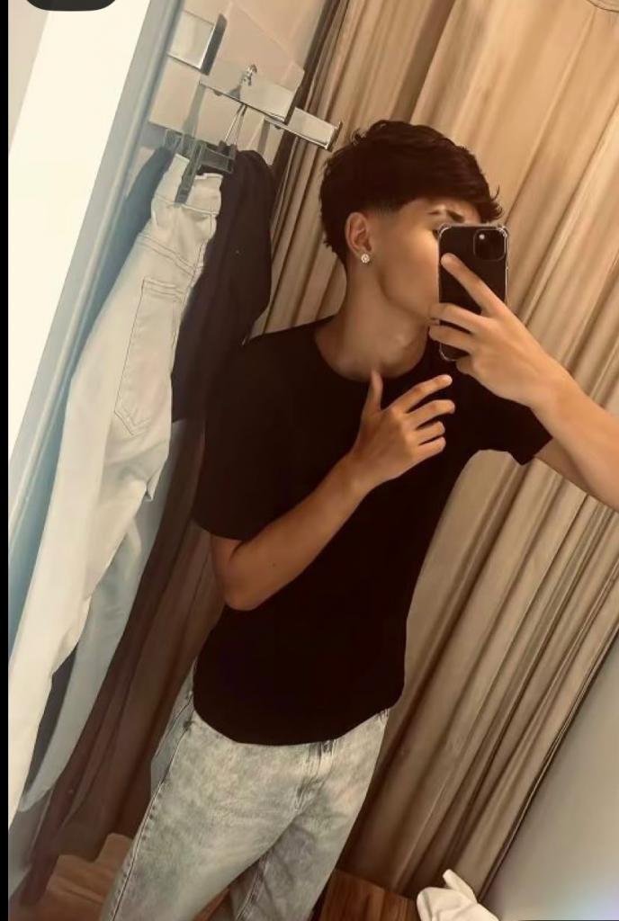 Chico busca chica en Cádiz: 