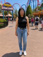 695610907: Chica busca chico en Barcelona