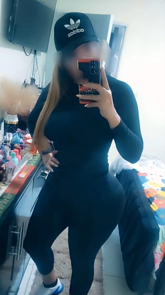 Chica busca chico en La Coruña: Chica busca chico