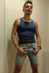 623911628: Chico busca chica en Madrid