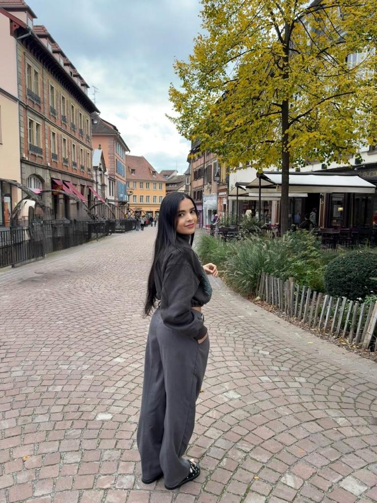 742074932: Chica busca chico en Zaragoza