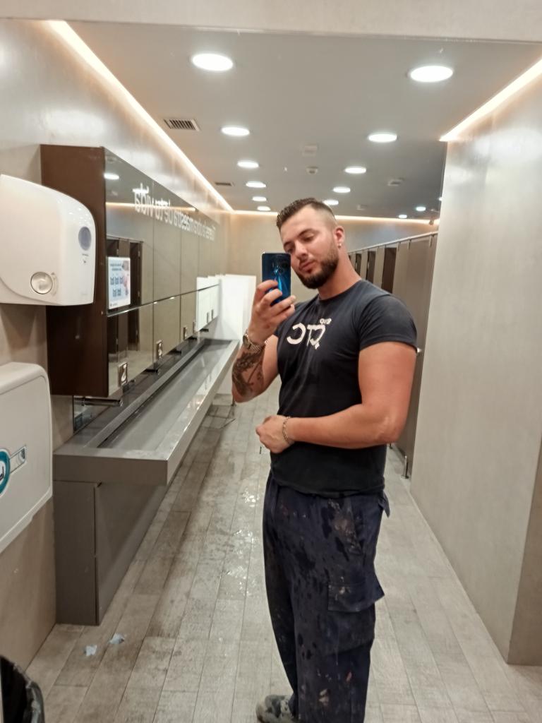 614254781: Chico busca chica en Madrid