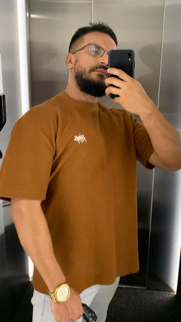 Chico busca chica en Madrid: Chico busca chica