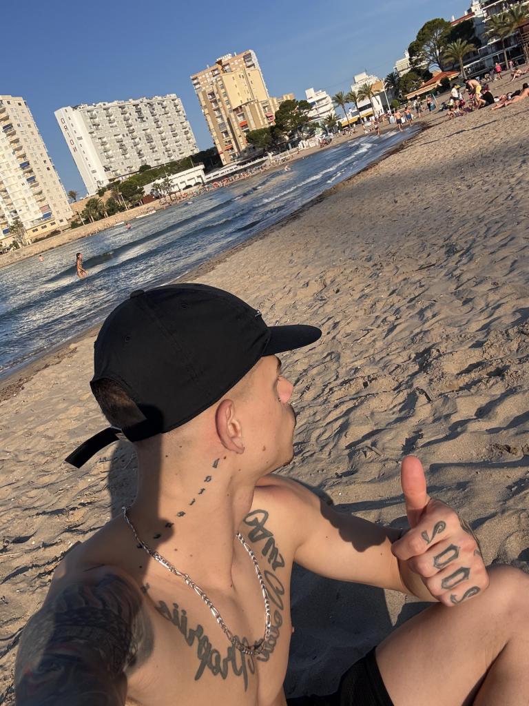 Chico busca chica en Barcelona: 