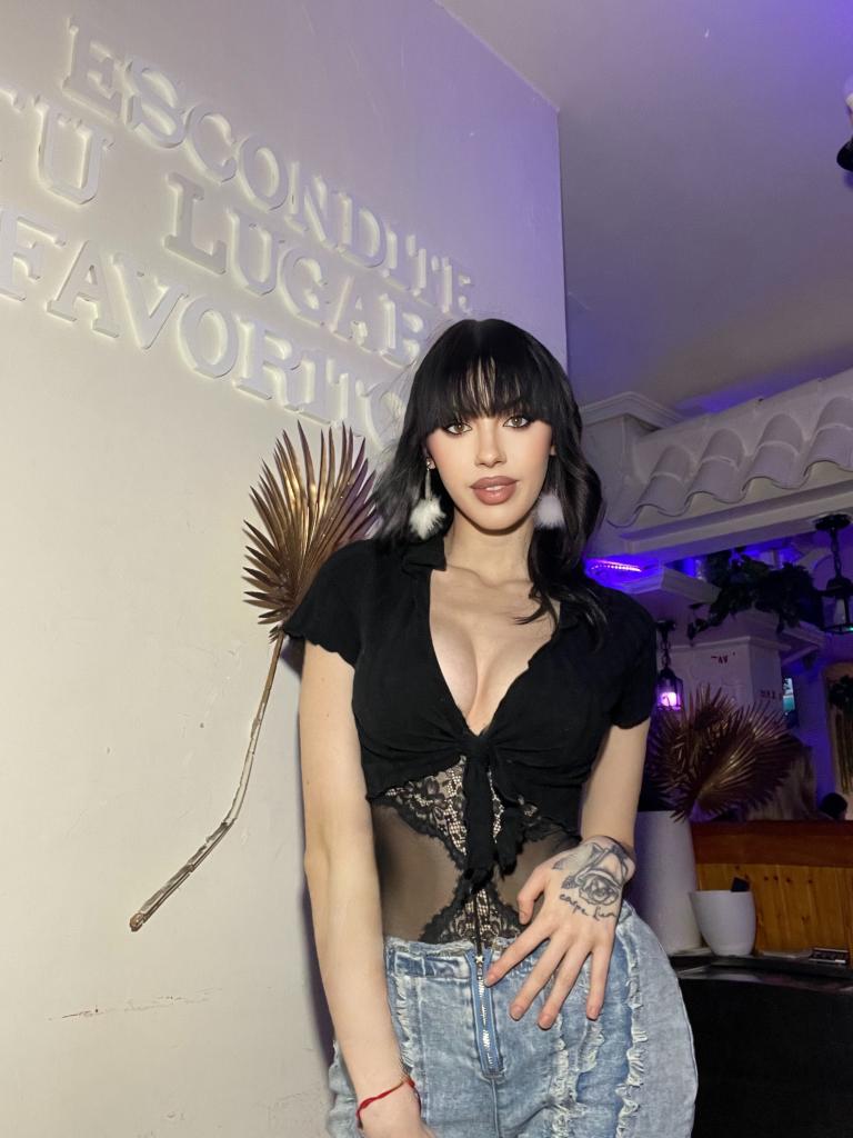 672052858: Chica busca chico en Alicante