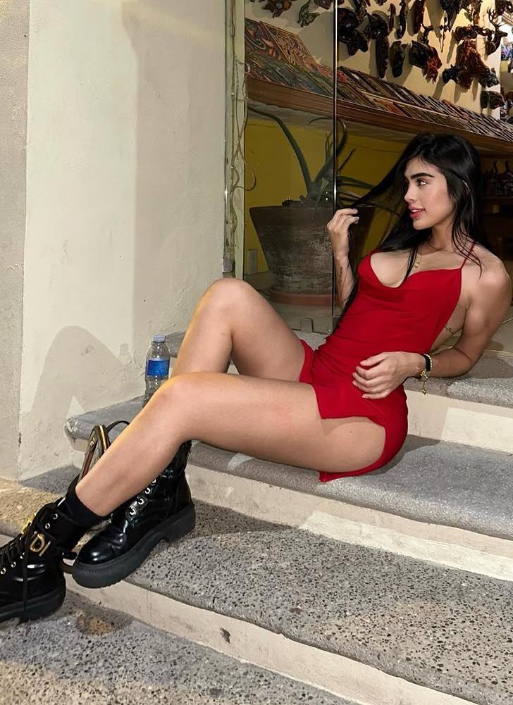 742012364: Chica busca chico en Zaragoza