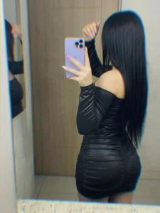 613830783: Chica busca chico en Gerona